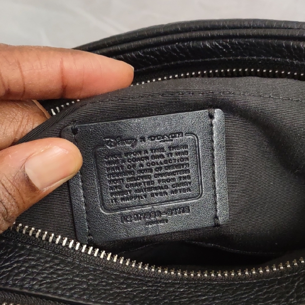 Coach X Disney Collab. Leather Camera Bag With Thumper. Collectable - Picture 10 of 13